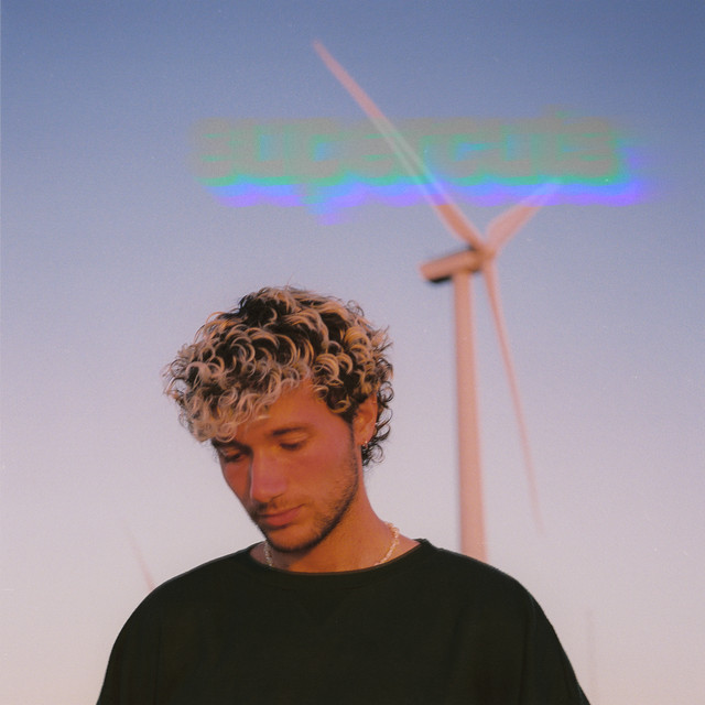 Jeremy Zucker , supercuts