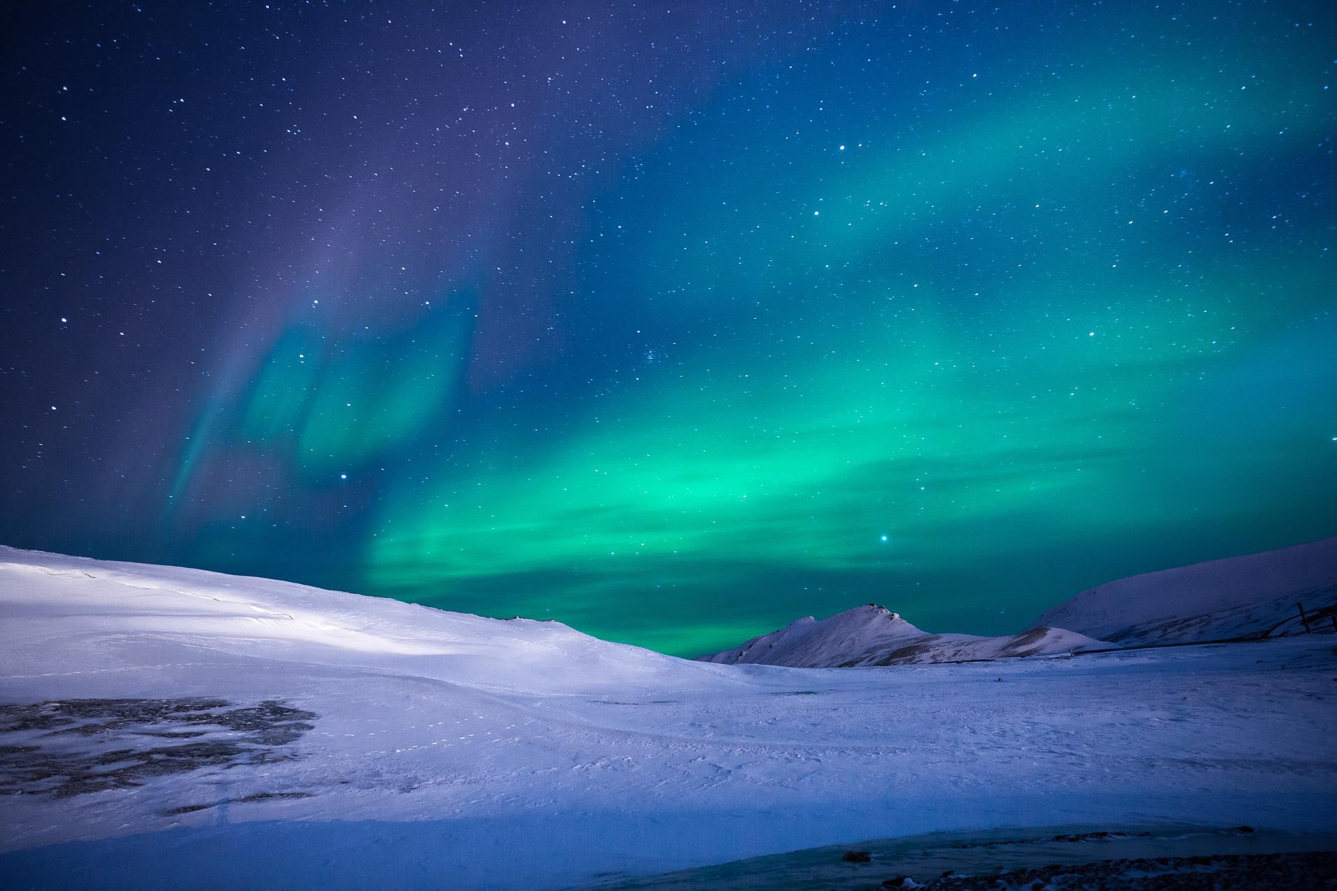 북극 오로라 사진